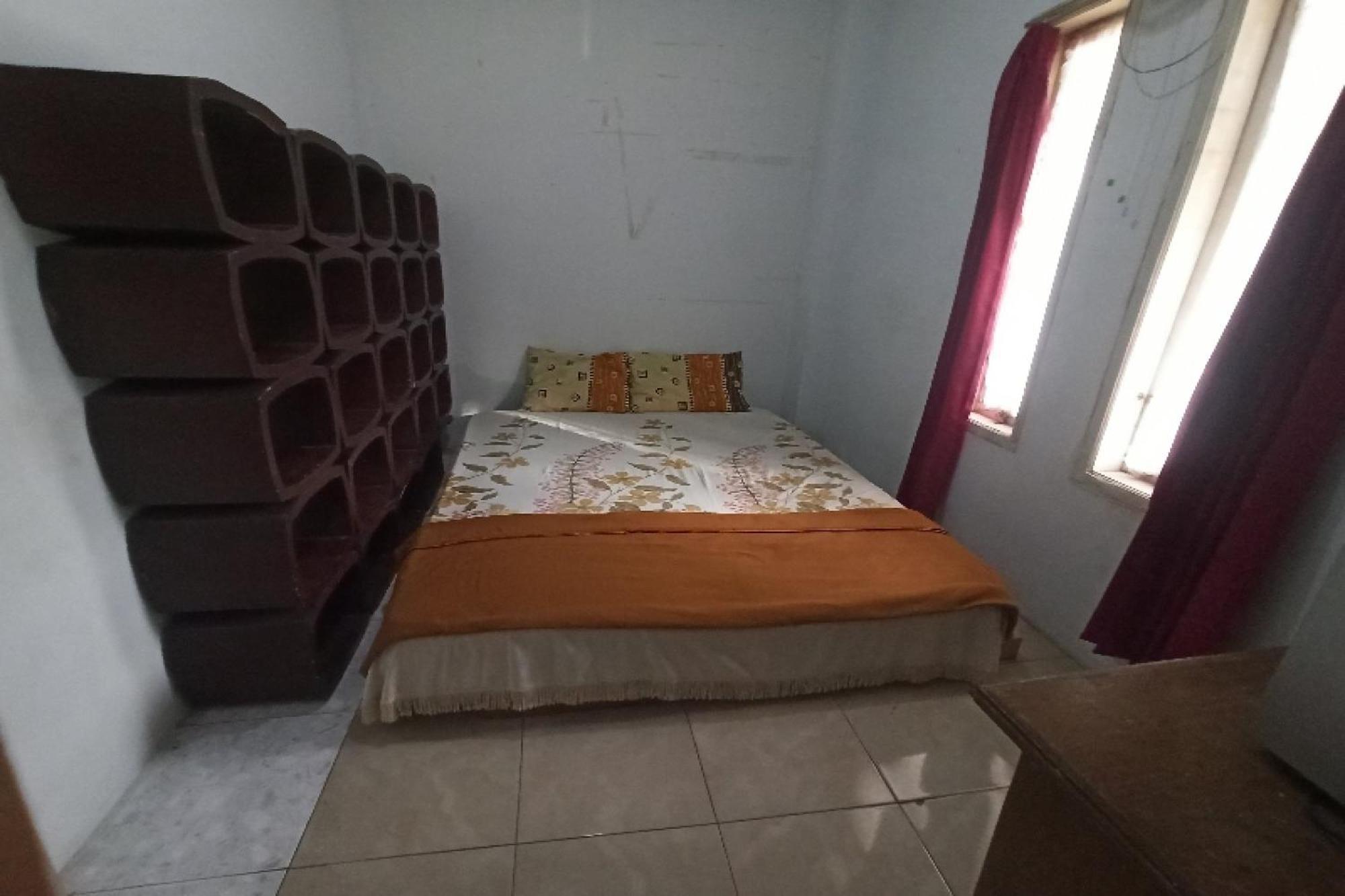 SPOT ON 91339 Pondok Kost Aulia Syariah Garut Bagian luar foto
