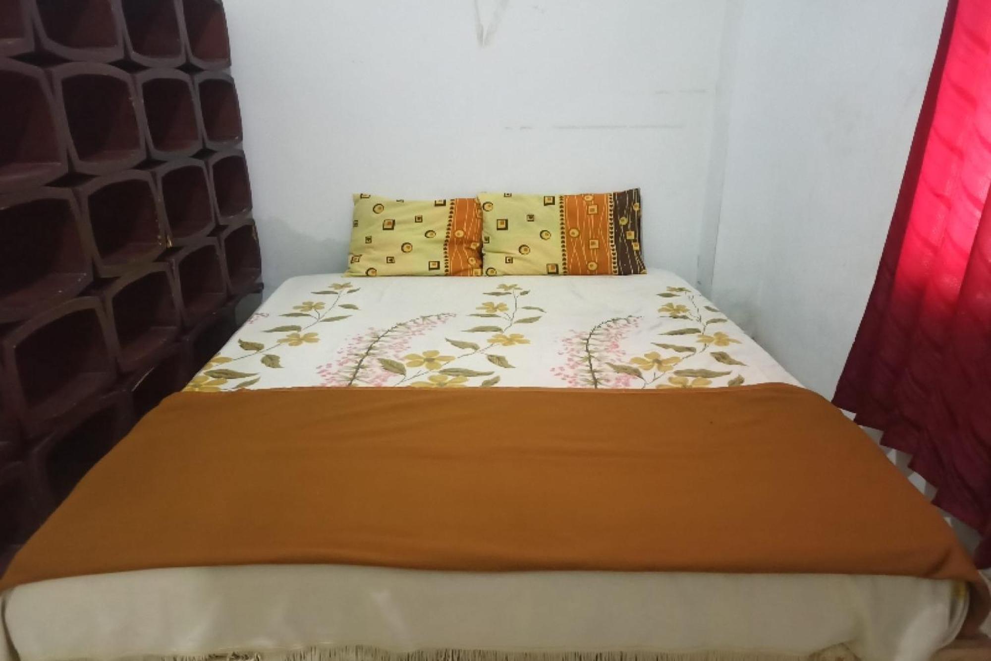 SPOT ON 91339 Pondok Kost Aulia Syariah Garut Bagian luar foto